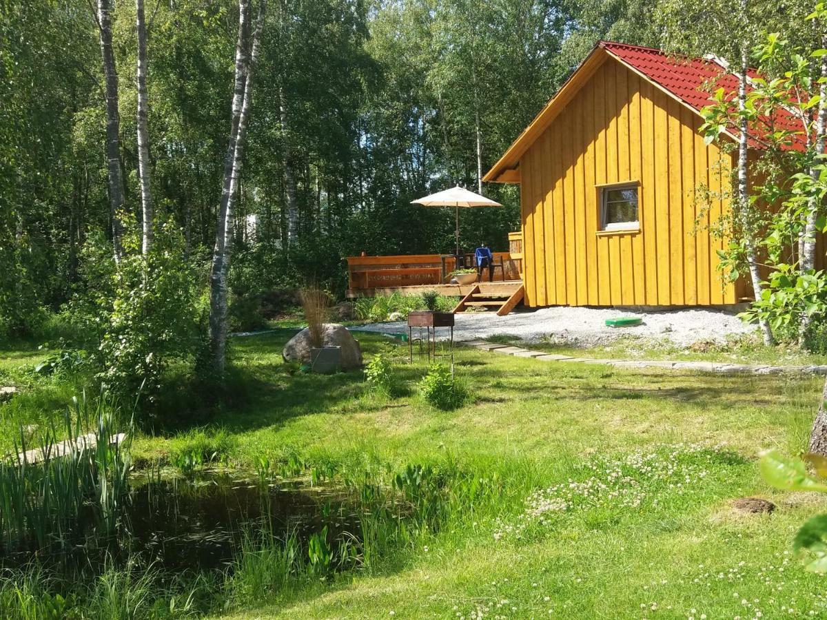Hueueru Puhkemajad Guest House Huuru Exterior photo